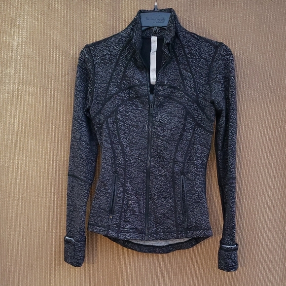 Lululemon Athletica Black and White Speckled Jacket - Picture 1 of 6